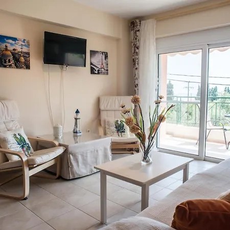 Apartment Lovely Next To The Sea Lygia Korinthias *