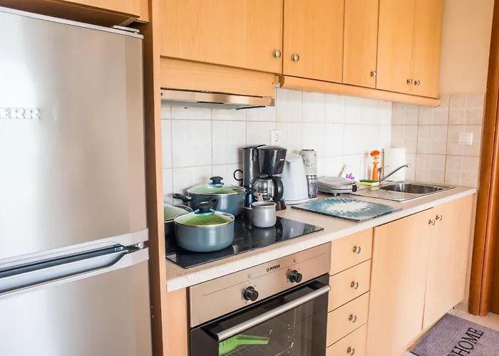 Lovely Next To The Sea Lygia Korinthias Ligia (Corinthia)